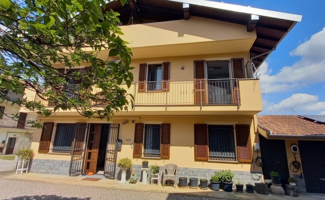 MEZZOMERICO - CASA INDIPENDENTE